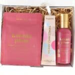 Kakadu Plum Merry Christmas Gift Box