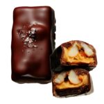 Maple Macadamia Caramel Twin Pack Chocolate Bar